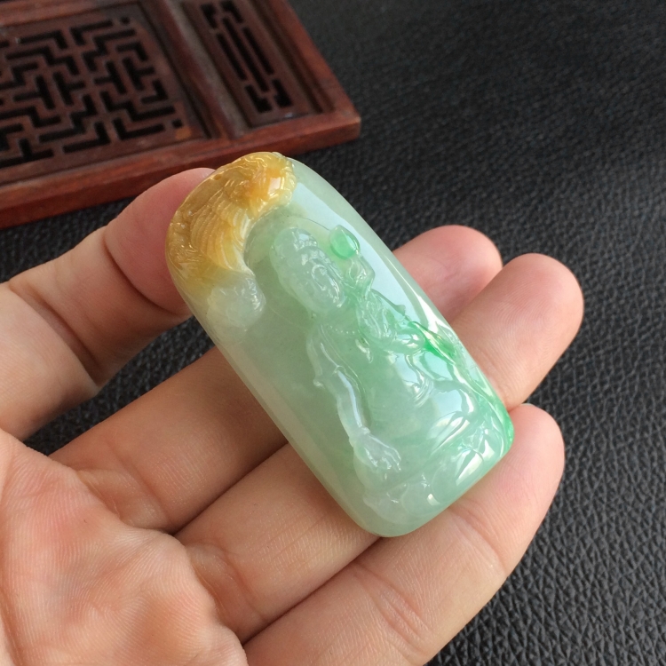(超值推荐)糯冰种黄加绿凤凰观音挂件