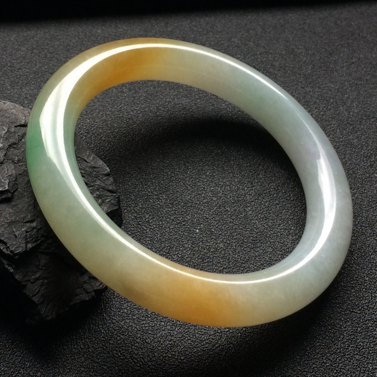 （超值推荐）糯冰种三彩圆条手镯（55.7mm）
