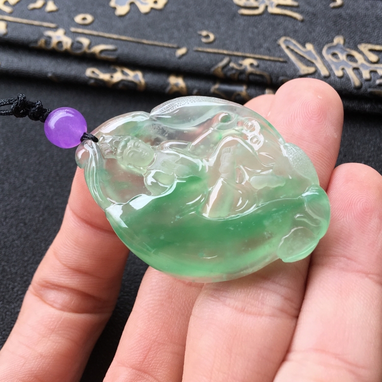 (超值推荐)冰种飘翠自在观音挂件