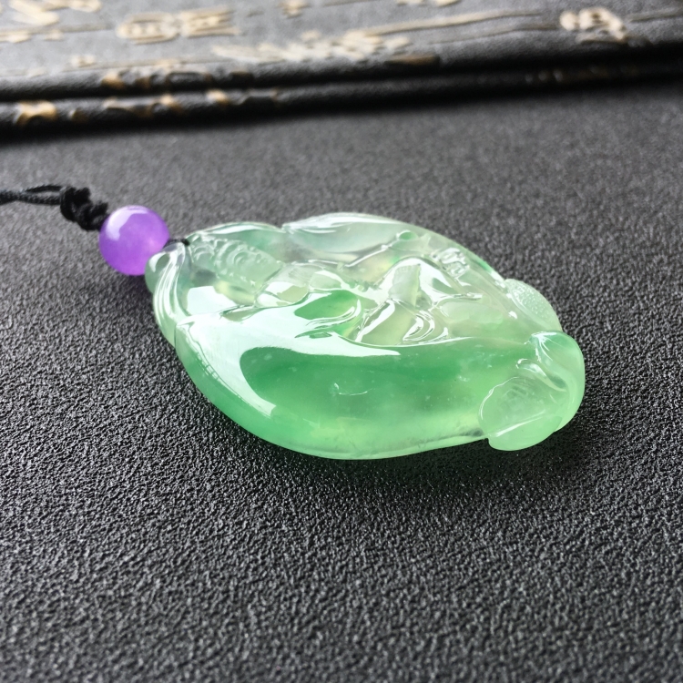 (超值推荐)冰种飘翠自在观音挂件