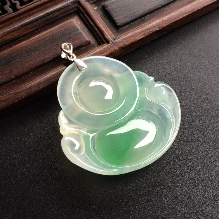 （超值推荐）冰种飘翠玉佛挂件（金扣）