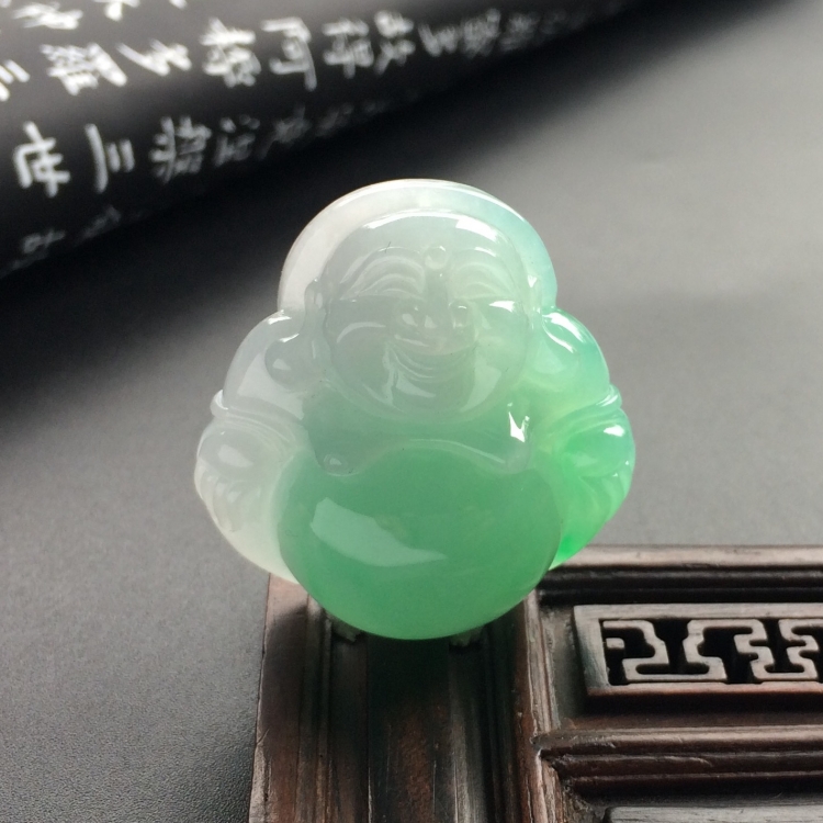 （超值推荐）糯冰种飘翠玉佛挂件