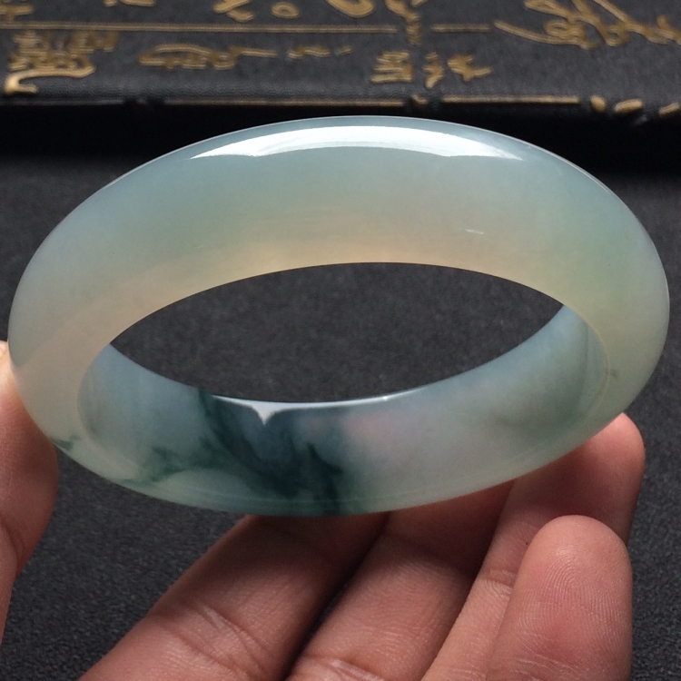 （超值推荐）冰种飘花手镯（56.6mm）
