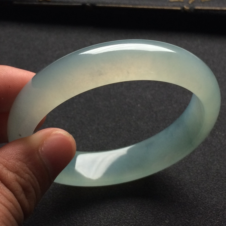 （超值推荐）冰种晴水手镯（56.6mm）