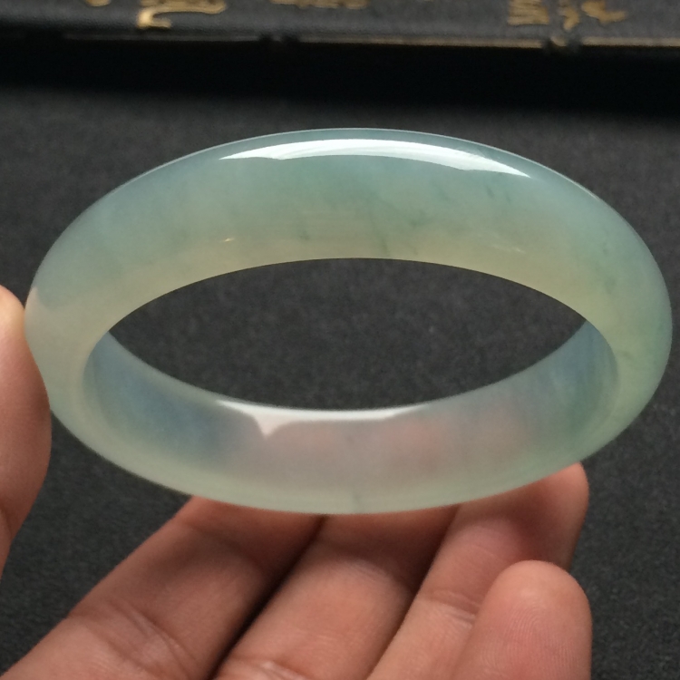 （超值推荐）冰种晴水手镯（56.6mm）