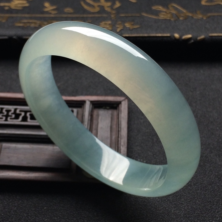 （超值推荐）冰种晴水手镯（56.6mm）