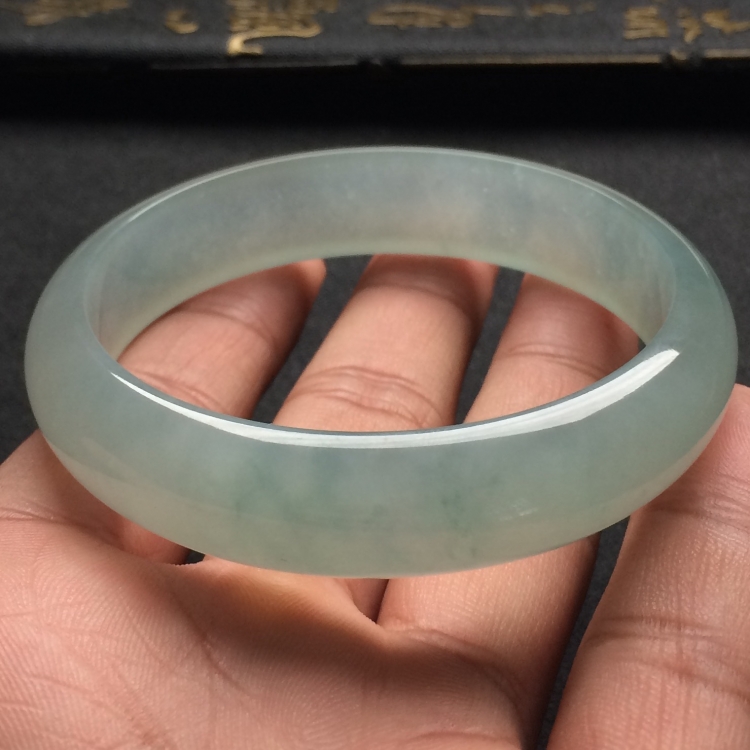（超值推荐）冰种晴水手镯（56.6mm）
