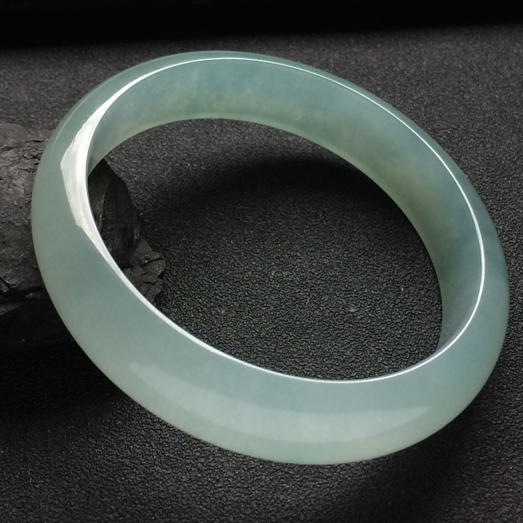 （超值推荐）冰种晴水手镯（56.6mm）