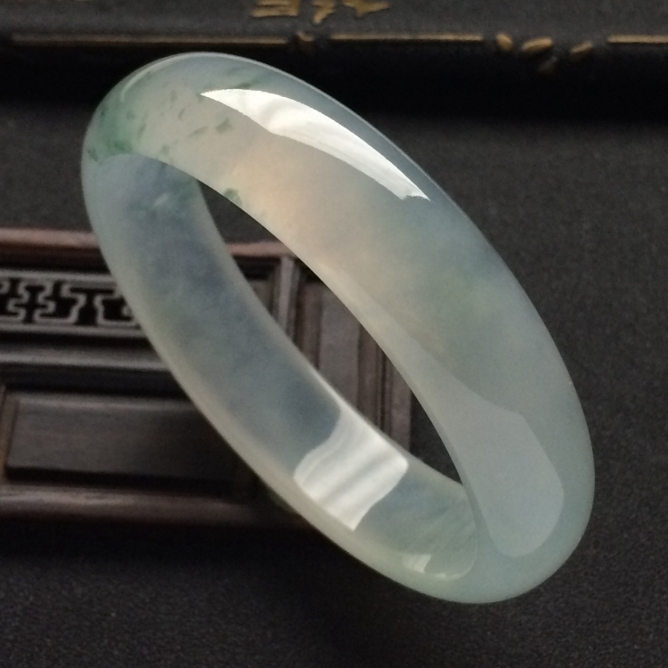 （超值推荐）冰种飘花贵妃镯（58.5mm-52.9mm）