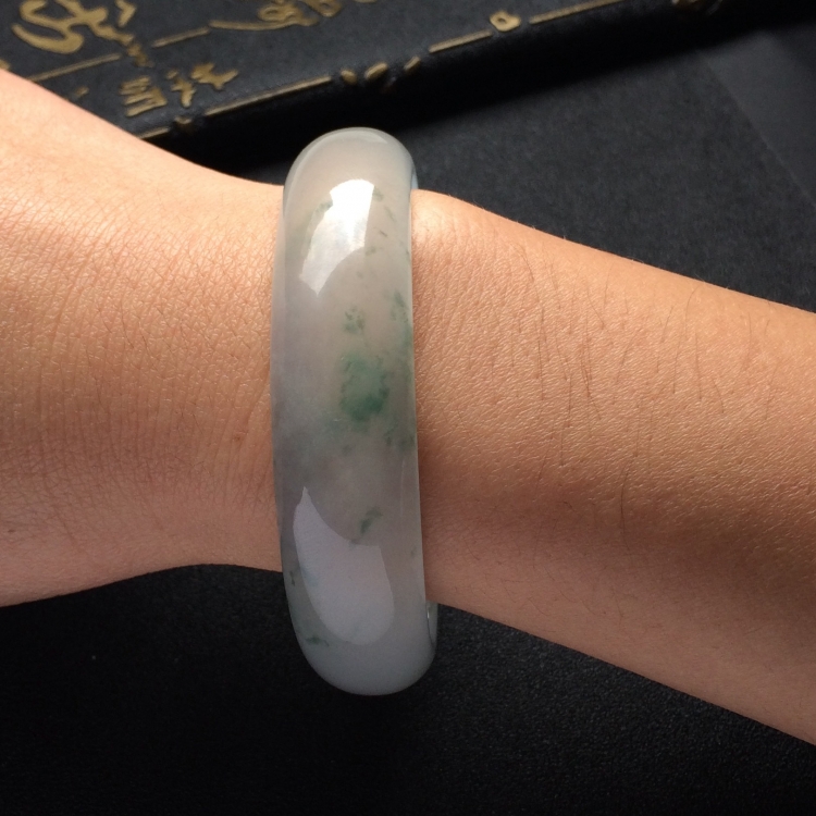 （超值推荐）冰种飘花贵妃镯（58.5mm-52.9mm）