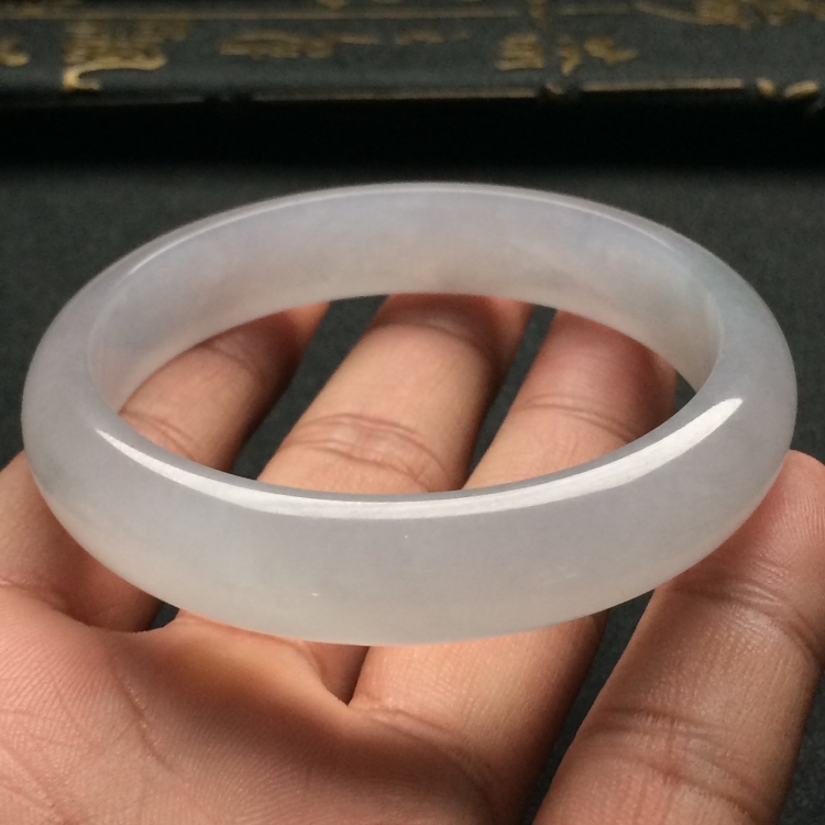 （超值推荐）冰种淡晴水手镯（55.7mm）