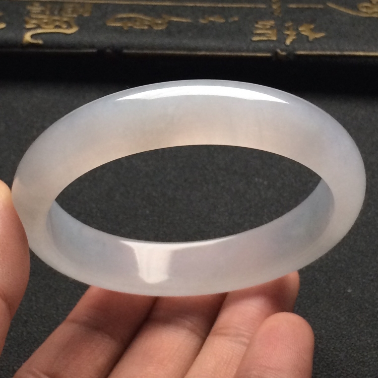 （超值推荐）冰种淡晴水手镯（55.7mm）