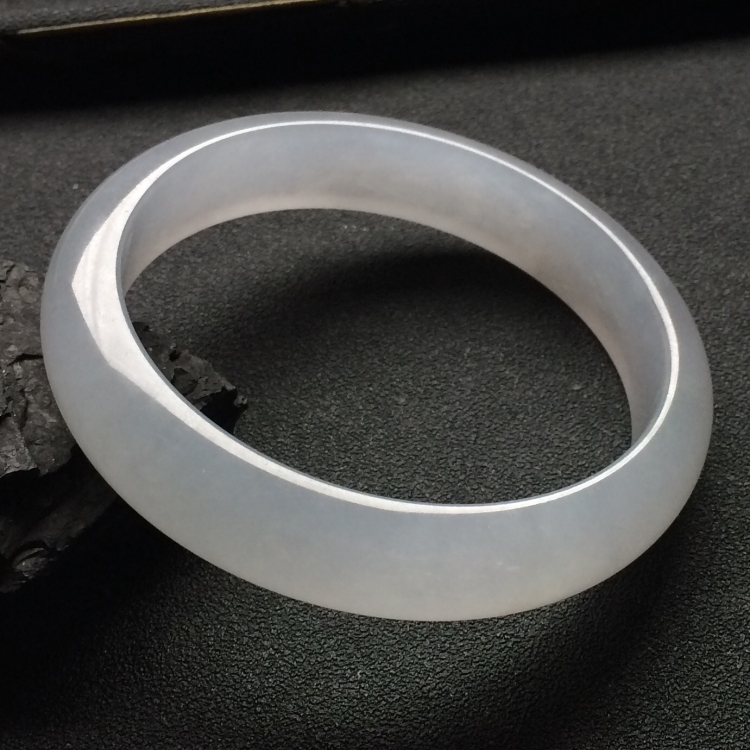 （超值推荐）冰种淡晴水手镯（55.7mm）