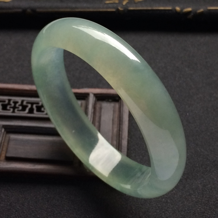 （超值推荐）冰种晴水手镯（58mm）