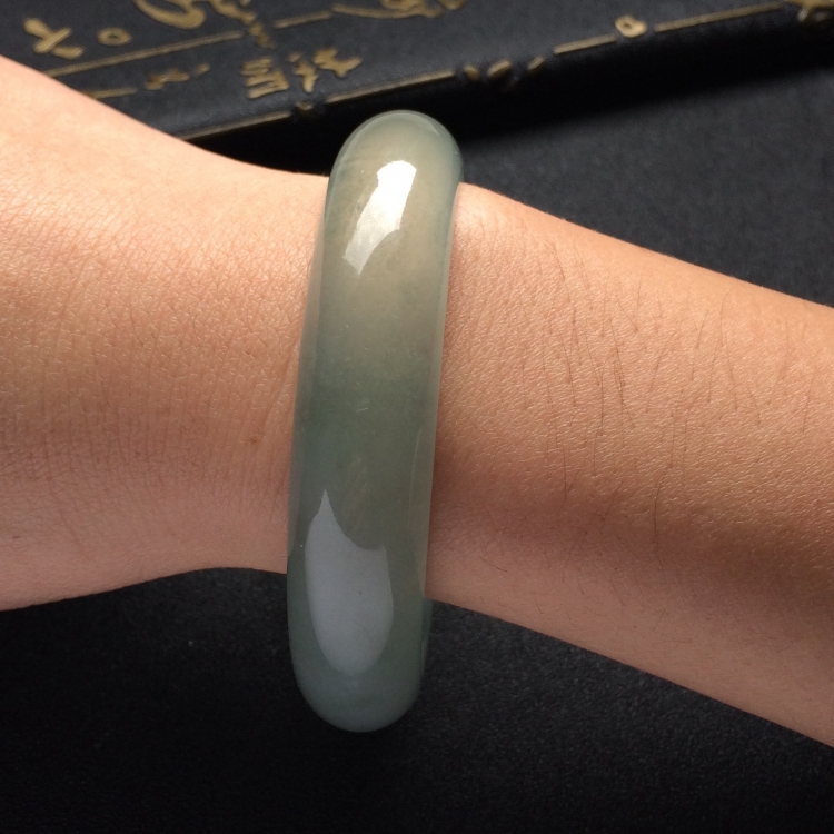 （超值推荐）冰种晴水手镯（58mm）