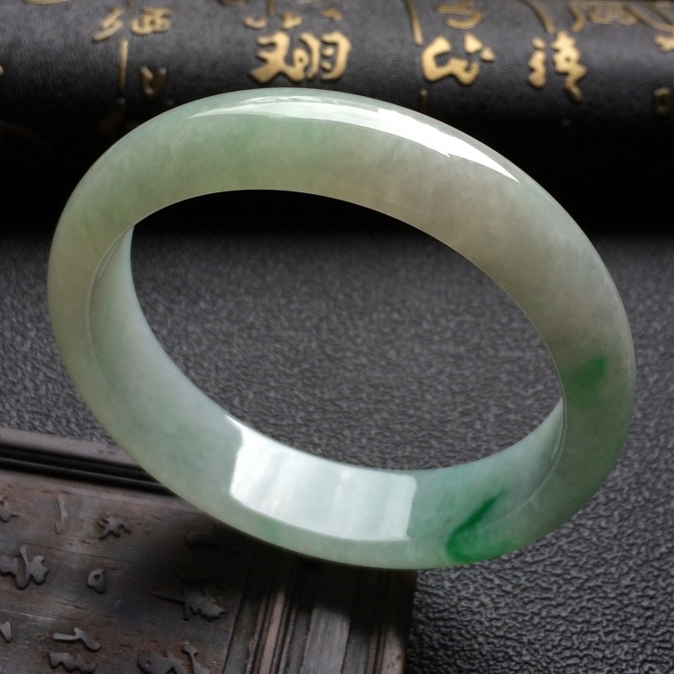 （超值推荐）糯冰种飘翠手镯（57.7mm）