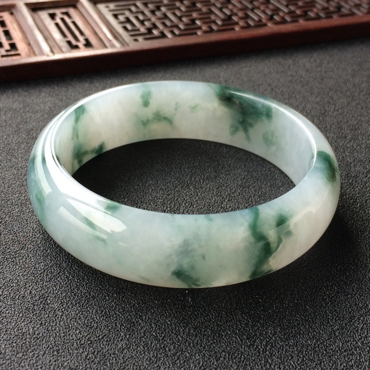 (超值推荐)糯冰种飘花手镯(57.7mm)