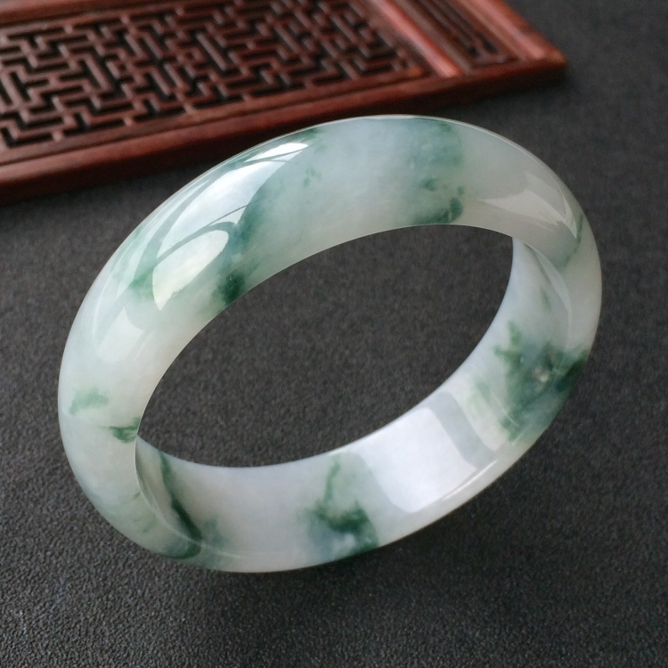 (超值推荐)糯冰种飘花手镯(57.7mm)