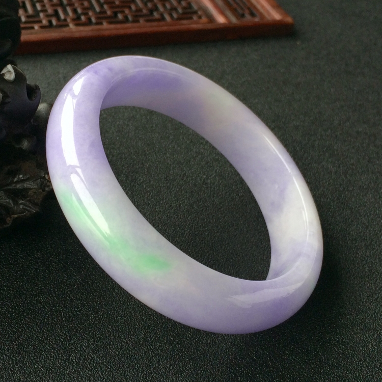 (超值推荐)糯冰种春带彩手镯(58.7mm)