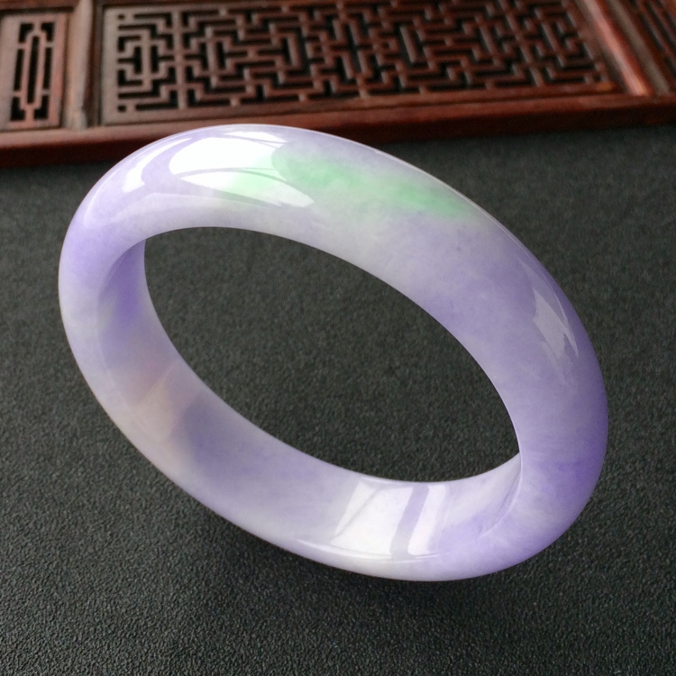 (超值推荐)糯冰种春带彩手镯(58.7mm)