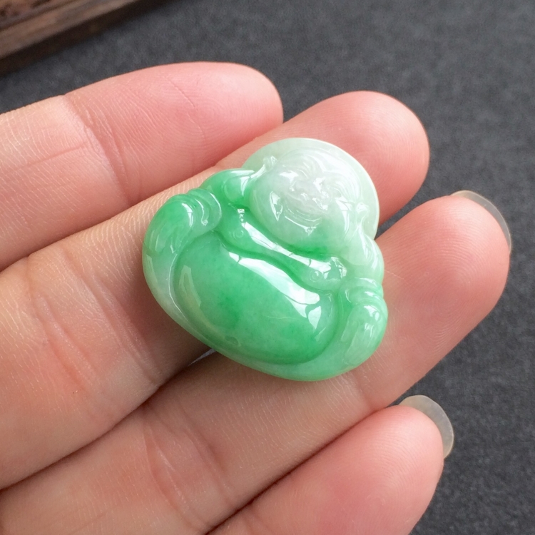 (超值推荐)糯冰种豆绿玉佛挂件