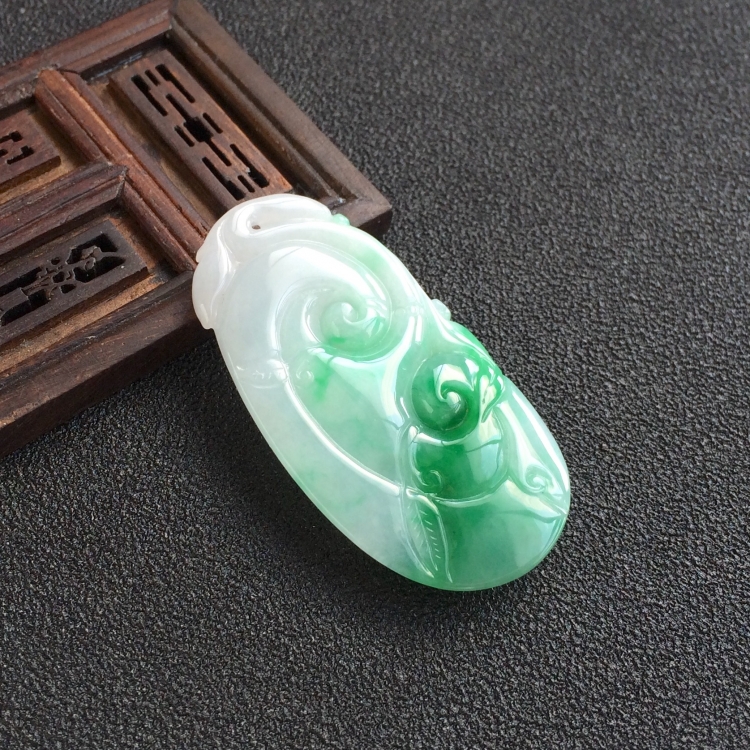 (超值推荐)糯冰种飘翠如意挂件