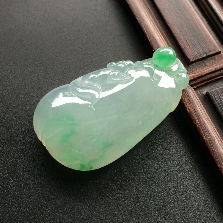（超值推荐）冰种飘翠福瓜挂件