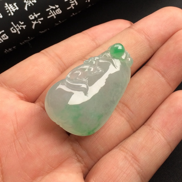 （超值推荐）冰种飘翠福瓜挂件