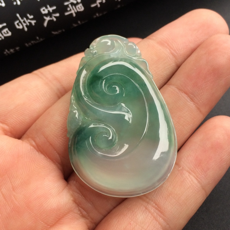 （超值推荐）冰种飘花如意挂件