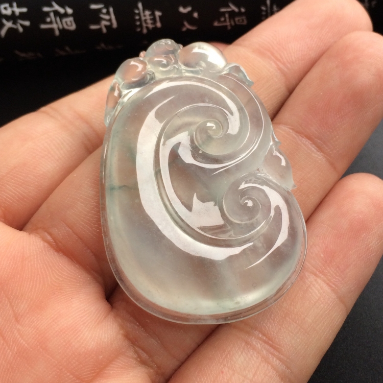 （超值推荐）冰玻种略飘花如意挂件