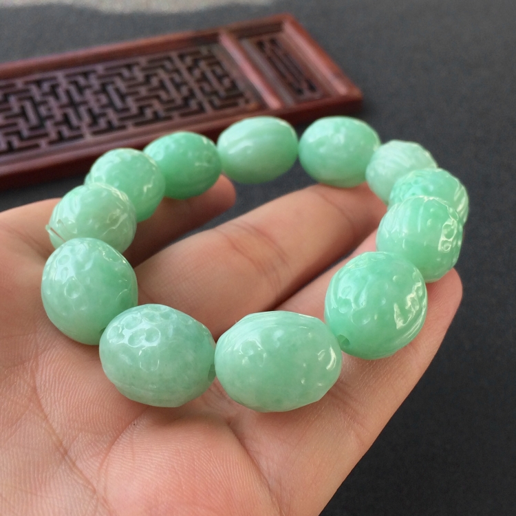 (超值推荐)糯冰种豆色核桃手链