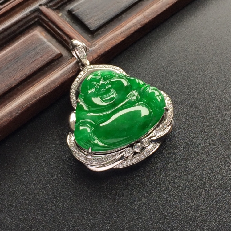 （超值推荐）糯冰种阳绿镶白金钻石玉佛胸坠