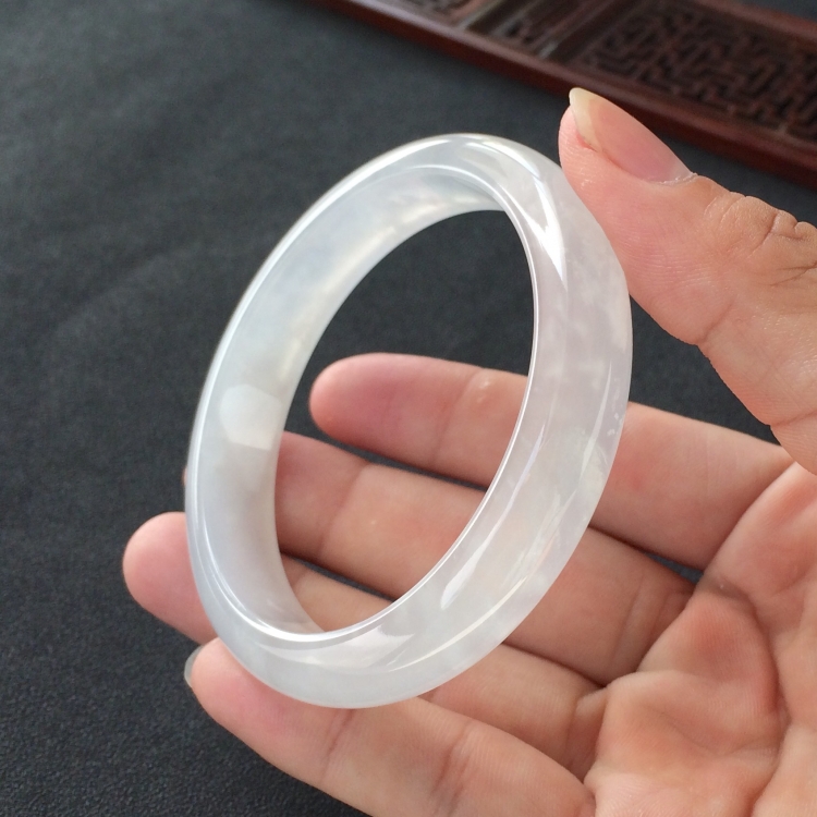 (超值推荐)冰种白色手镯(58.3mm)