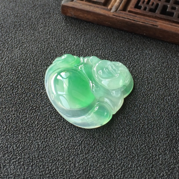 (超值推荐)冰种飘翠玉佛挂件