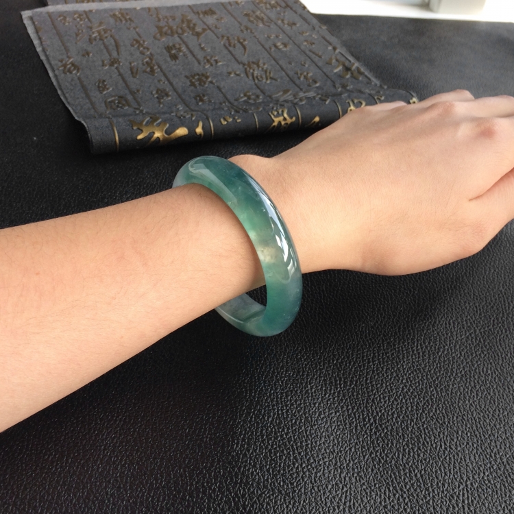 (超值推荐)冰种飘花手镯(56mm)