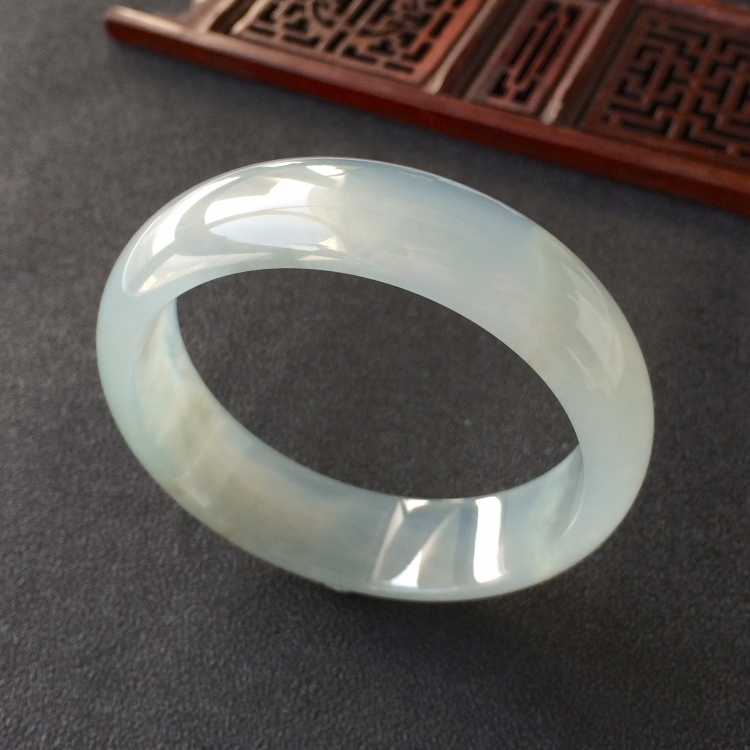 (超值推荐)冰种晴水手镯(54.5mm)