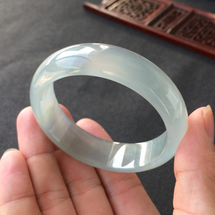 (超值推荐)冰种晴水手镯(54.5mm)