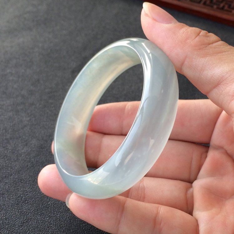 (超值推荐)冰种晴水手镯(54.5mm)