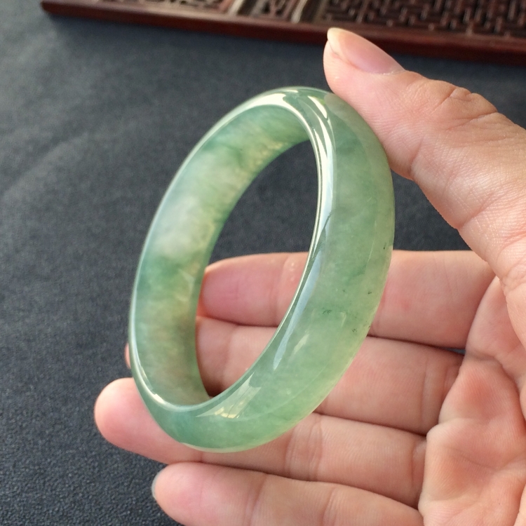 (超值推荐)冰种晴水飘花手镯(57.8mm)