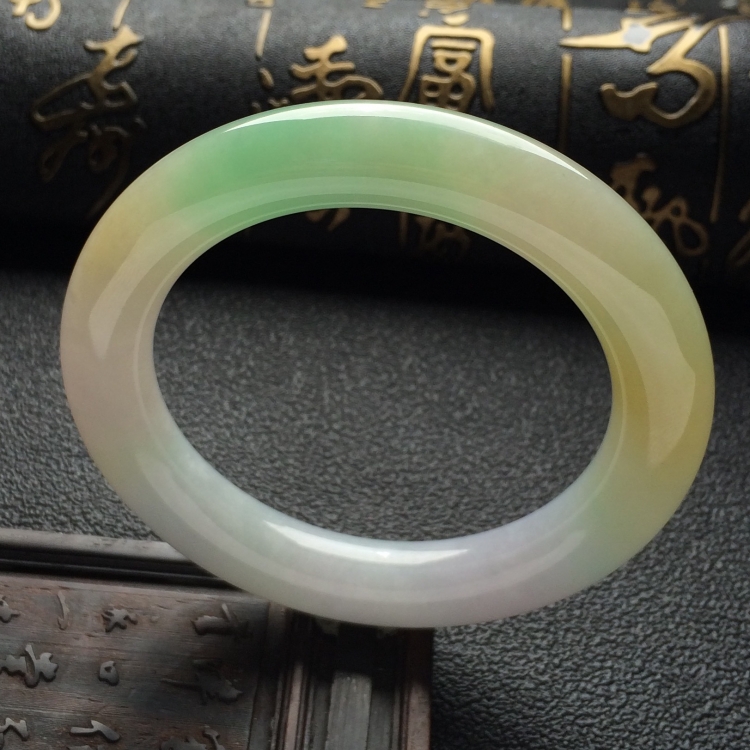（超值推荐）糯冰种淡三彩圆条手镯（55mm）