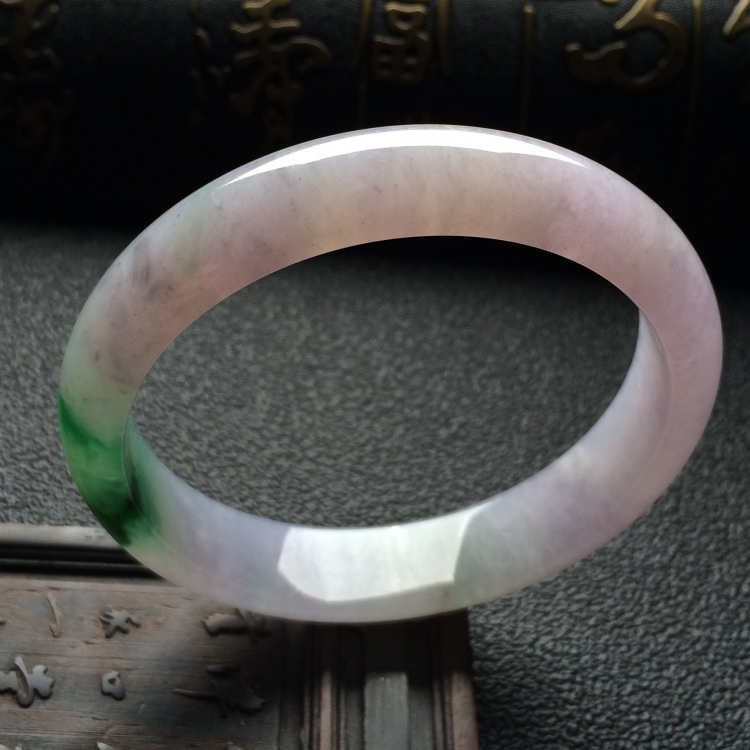 （超值推荐）糯冰种春带彩手镯（56mm）