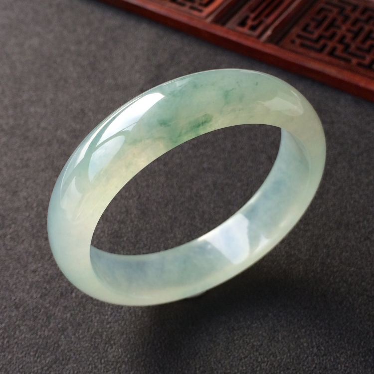 (超值推荐)冰种飘花手镯(55.2mm)