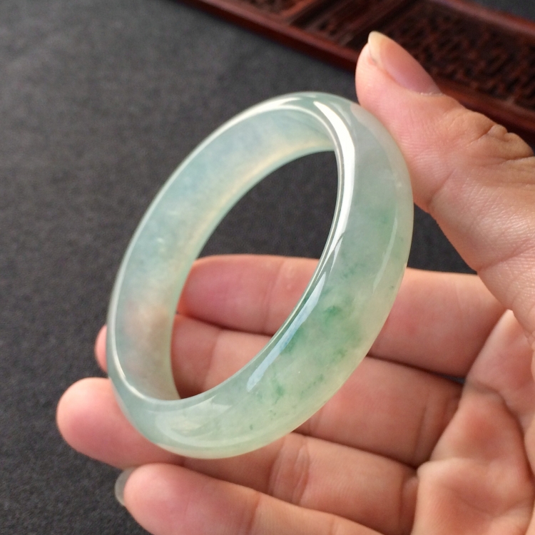 (超值推荐)冰种飘花手镯(55.2mm)