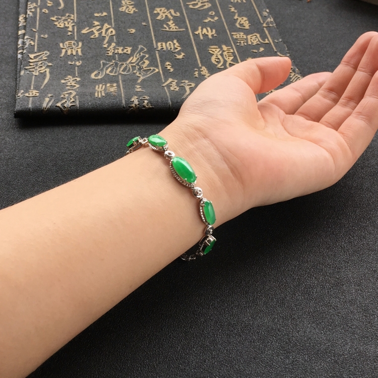 (超值推荐)糯冰种翠色镶白金手链