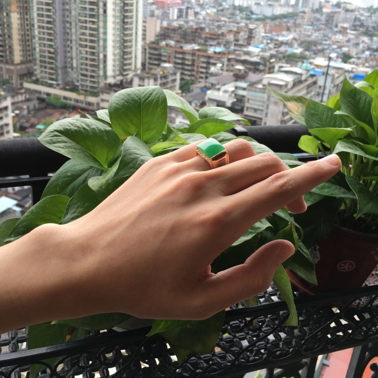 (超值推荐)糯冰种翠色镶玫瑰金钻石方形戒指(男戒)
