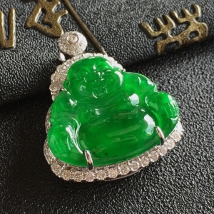 (超值推荐)冰种阳绿镶白金钻石玉佛胸坠