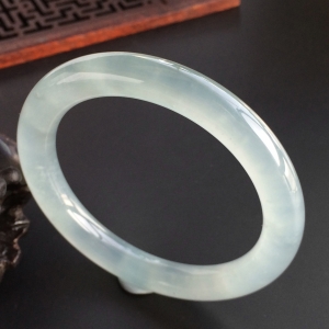 (超值推荐)冰种晴水圆条手镯(52.3mm)
