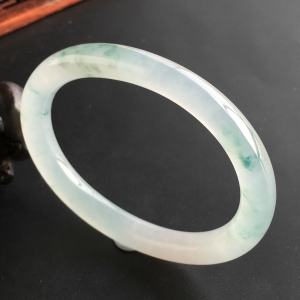 (超值推荐)冰种飘花贵妃镯(54.8mm-48.1mm)