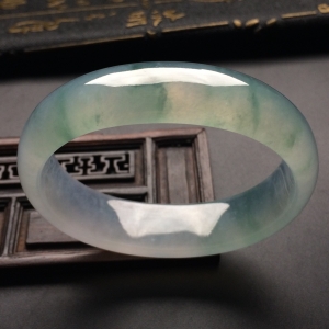 （超值推荐）冰种飘花贵妃镯（54.3mm-45.8mm）