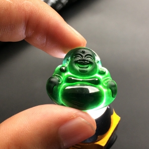 （超值推荐）冰种墨翠玉佛挂件